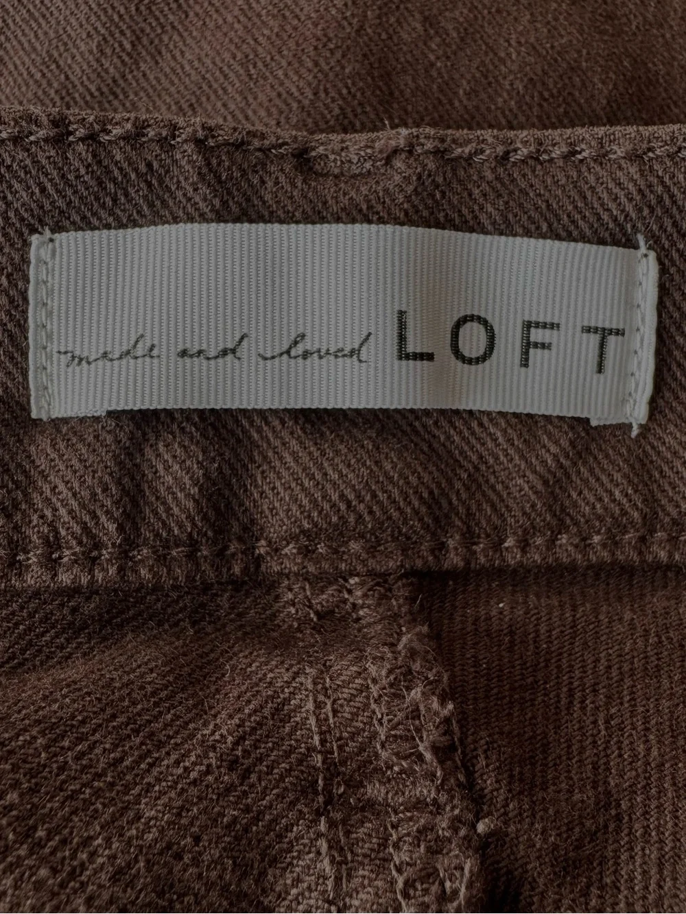 LOFT Mid Rise Barrel Jeans | Dark Raisin Brown | Mid Rise Cropped Denim | Size 8